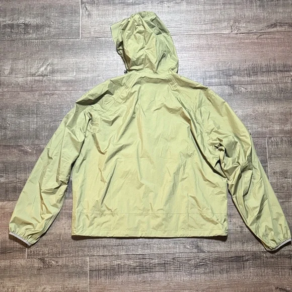 L.L. Bean Men's Light Green Hooded Jacket - Picture 8 of 8
